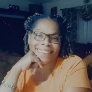 Meet your Posher, Regine